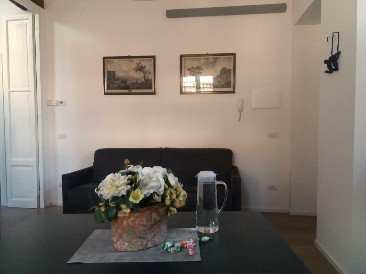 Le Quinte Del Duomo Apartment Como Exterior photo